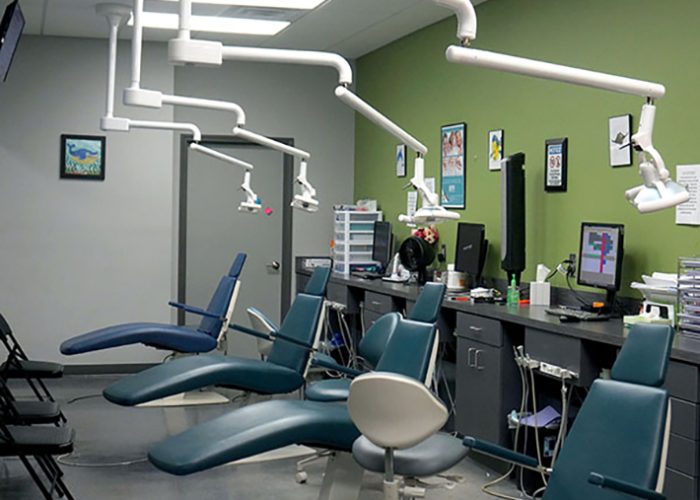 treatment-room-1-rlchwdir6fzt2qsbaaatgwvdefh76apb7coueapf2g